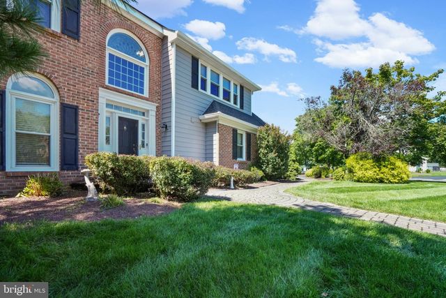 263 PINE TREE TER, Langhorne, PA 19047
