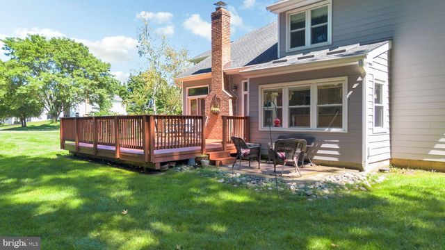 263 PINE TREE TER, Langhorne, PA 19047