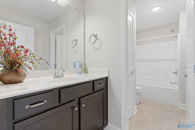 7 Greenbrier Wood, Madison, AL 35756
