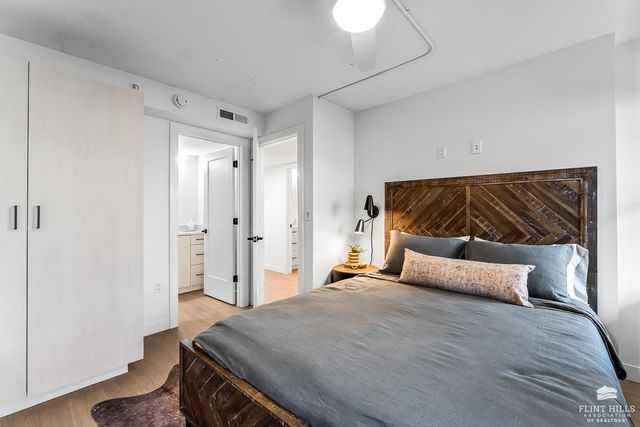 1700 N Manhattan Ave Apt 102, Manhattan, KS 66502