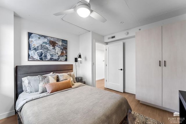 1700 N Manhattan Ave Apt 102, Manhattan, KS 66502