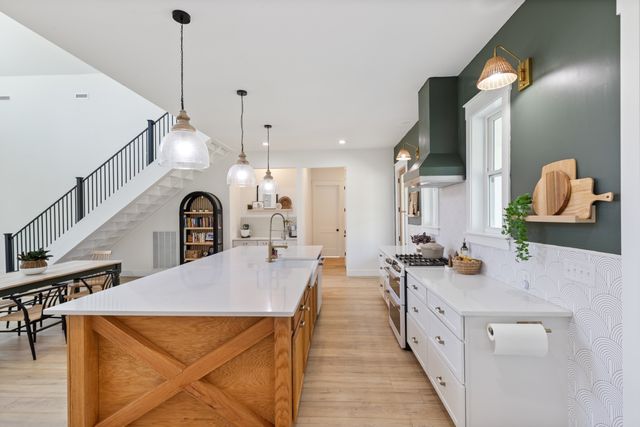 1222 Rock Church Rd, Dickson, TN 37055