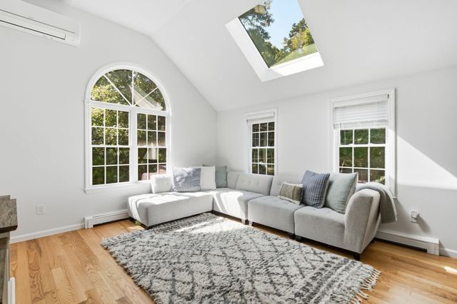 1 Fellowship Cir, Wareham, MA 02576