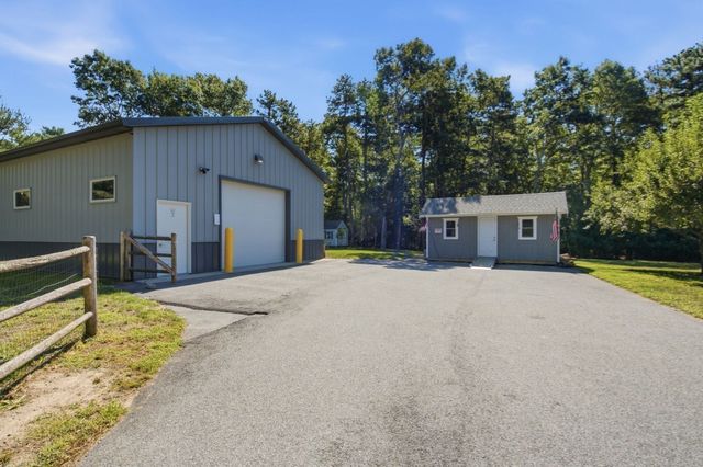 1 Fellowship Cir, Wareham, MA 02576