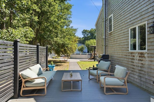 1 Fellowship Cir, Wareham, MA 02576
