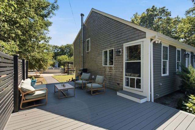 1 Fellowship Cir, Wareham, MA 02576