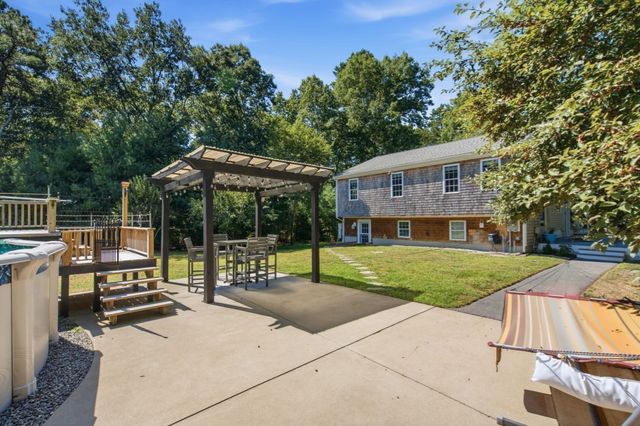 1 Fellowship Cir, Wareham, MA 02576