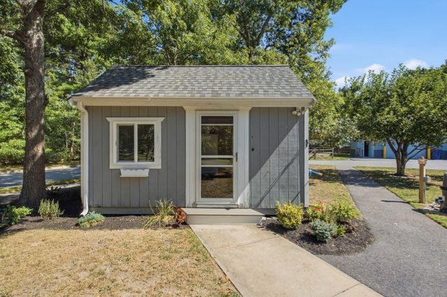 1 Fellowship Cir, Wareham, MA 02576