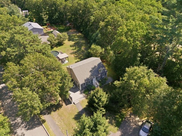 1 Fellowship Cir, Wareham, MA 02576