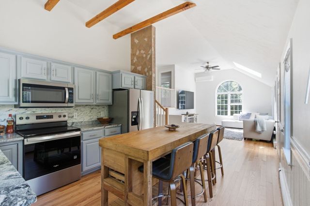 1 Fellowship Cir, Wareham, MA 02576