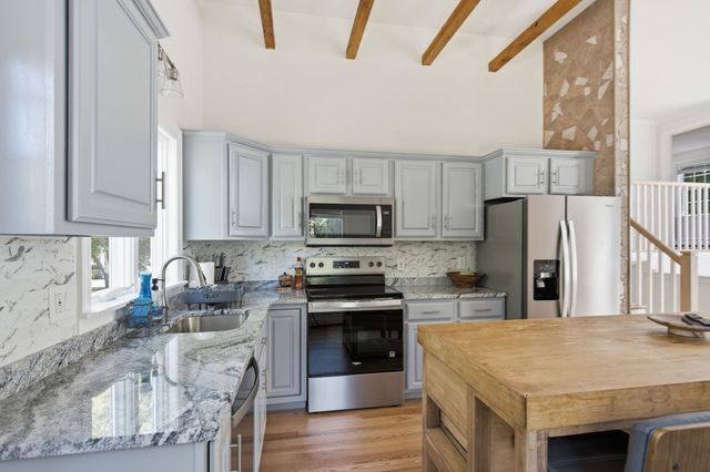 1 Fellowship Cir, Wareham, MA 02576