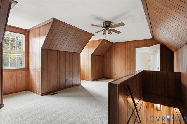 1910 Chinchilla Dr, Sandston, VA 23150