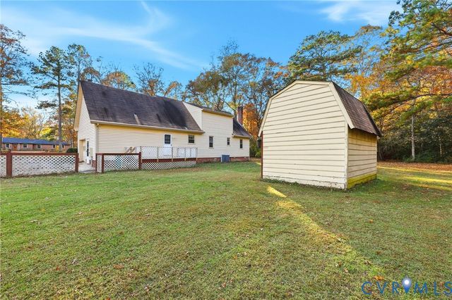 1910 Chinchilla Dr, Sandston, VA 23150