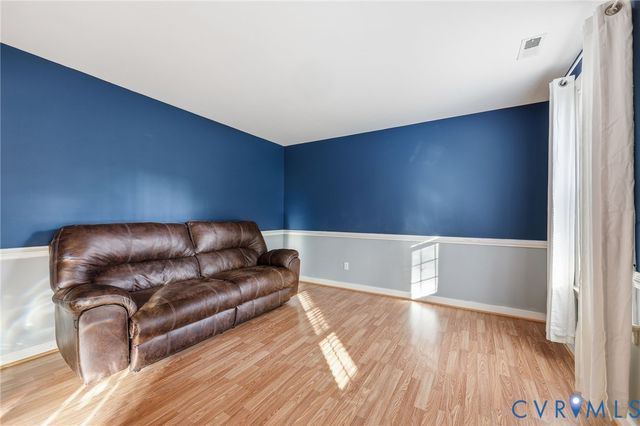 1910 Chinchilla Dr, Sandston, VA 23150