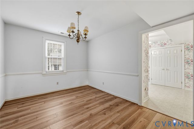 1910 Chinchilla Dr, Sandston, VA 23150