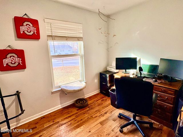 25 Chain Boulevard, Bayville, NJ 08721