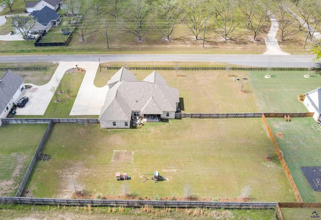 186 Talton Road, Kathleen, GA 31047