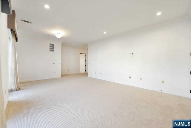 2315 The Plaza 2315, Tenafly, NJ 07670