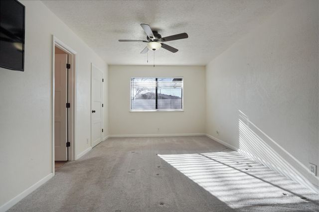 2717 Los Tretos Street NW, Albuquerque, NM 87120