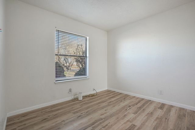 2717 Los Tretos Street NW, Albuquerque, NM 87120