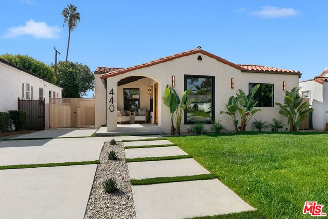 440 W Fairview Boulevard, Inglewood, CA 90302
