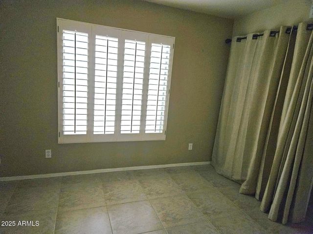 16833 W Bradford Way, Surprise, AZ 85374