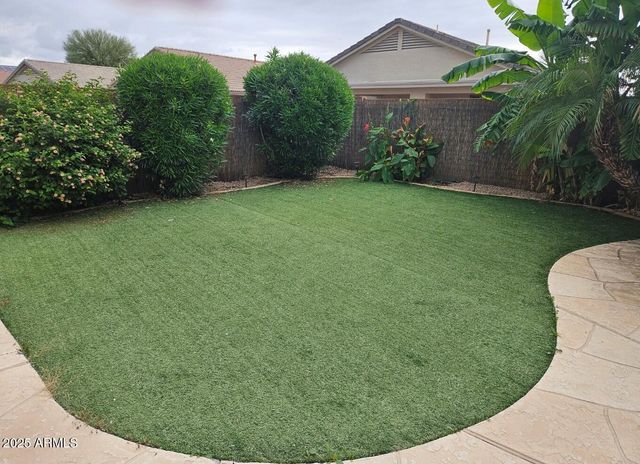 16833 W Bradford Way, Surprise, AZ 85374