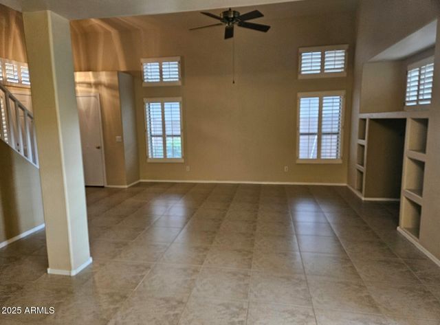 16833 W Bradford Way, Surprise, AZ 85374