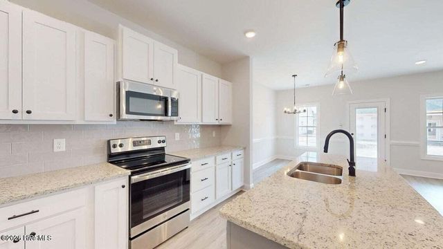 1904 Newbury Way B, Greenville, NC 27834