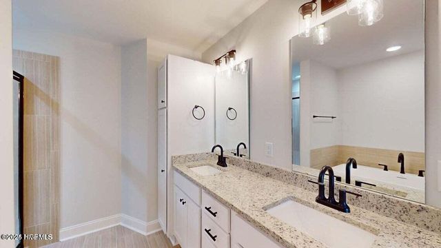 1904 Newbury Way B, Greenville, NC 27834