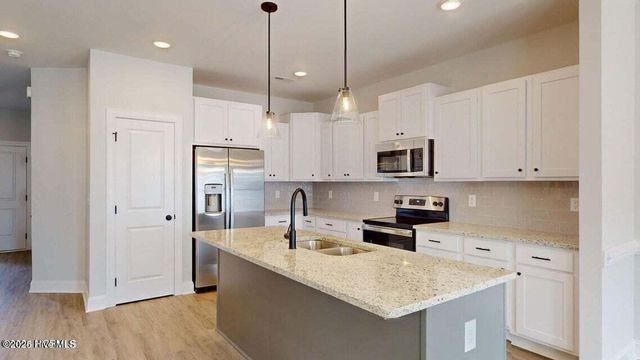 1904 Newbury Way B, Greenville, NC 27834