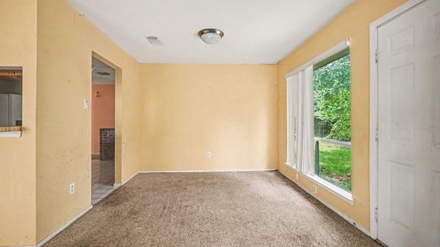 131 Meadow Bend Street, League City, TX 77573