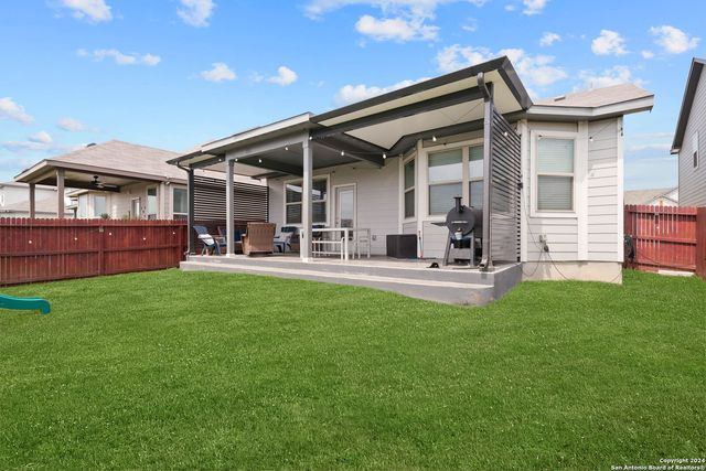 4827 NIGHT HERDER, St Hedwig, TX 78152