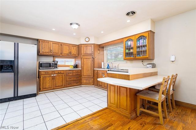 325 Garfield Avenue, Steubenville, OH 43952