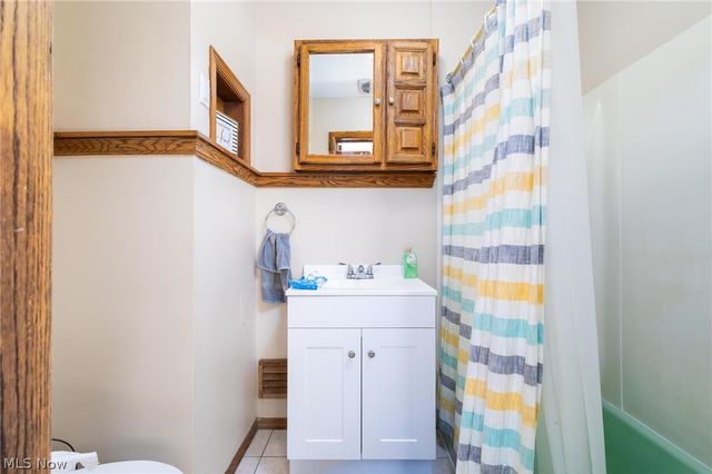 325 Garfield Avenue, Steubenville, OH 43952