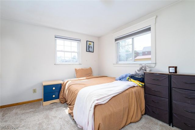 325 Garfield Avenue, Steubenville, OH 43952