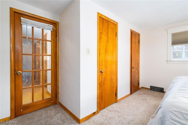 325 Garfield Avenue, Steubenville, OH 43952