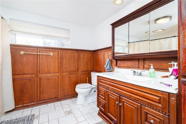 325 Garfield Avenue, Steubenville, OH 43952