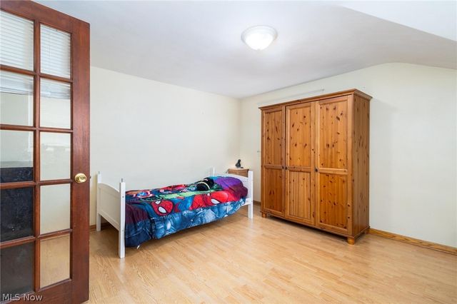 325 Garfield Avenue, Steubenville, OH 43952