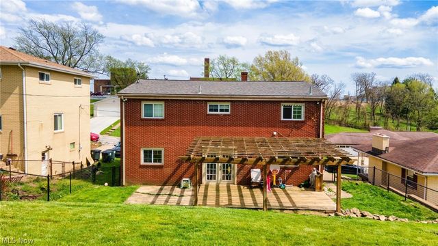 325 Garfield Avenue, Steubenville, OH 43952