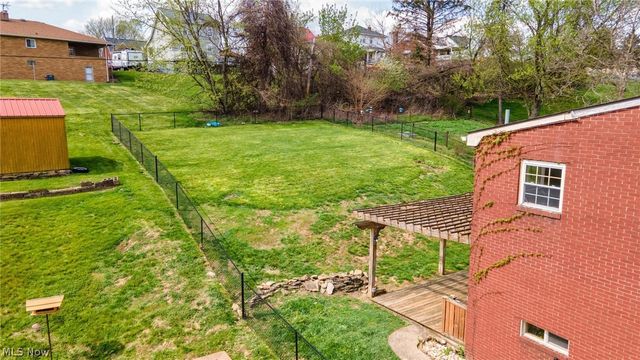 325 Garfield Avenue, Steubenville, OH 43952