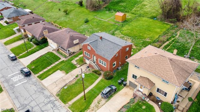 325 Garfield Avenue, Steubenville, OH 43952