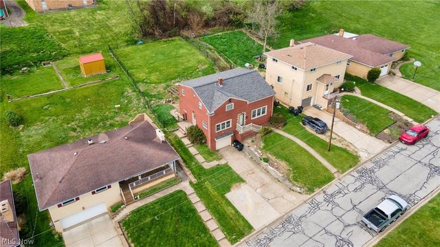 325 Garfield Avenue, Steubenville, OH 43952