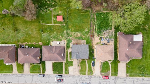 325 Garfield Avenue, Steubenville, OH 43952