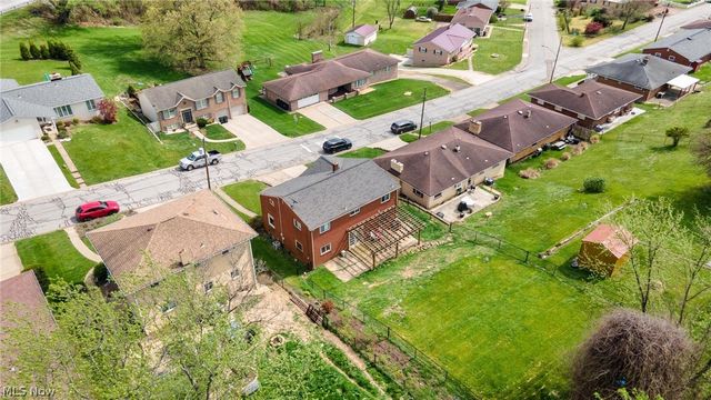 325 Garfield Avenue, Steubenville, OH 43952