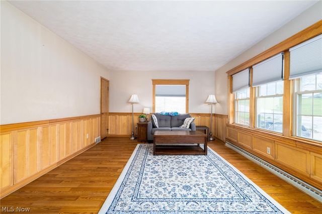 325 Garfield Avenue, Steubenville, OH 43952