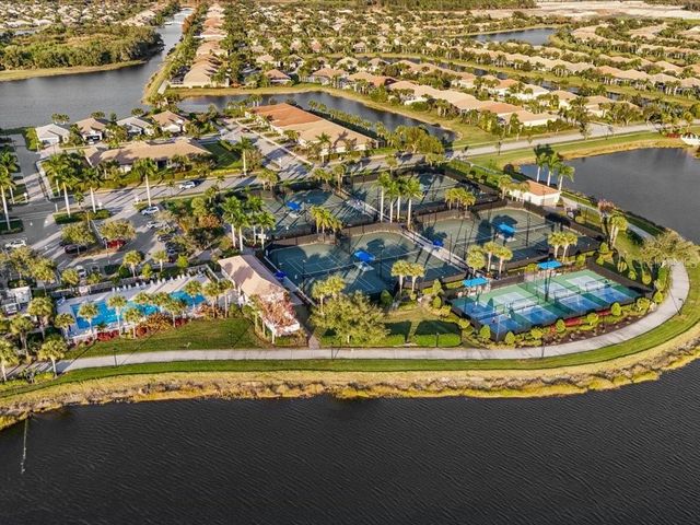13700 VADINI STREET, Venice, FL 34293