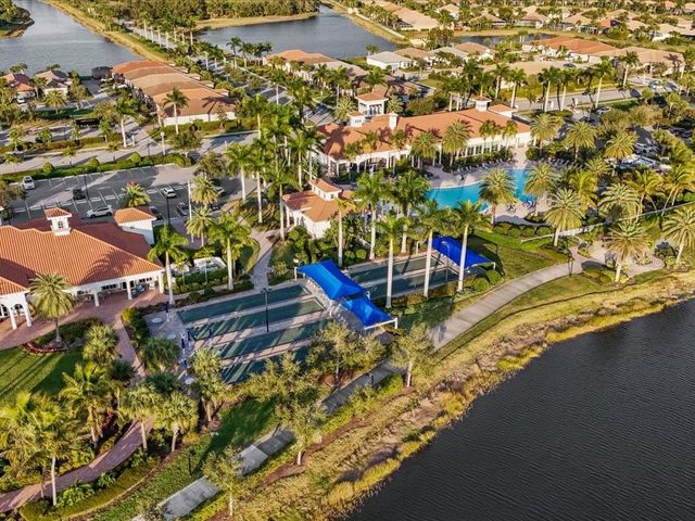 13700 VADINI STREET, Venice, FL 34293