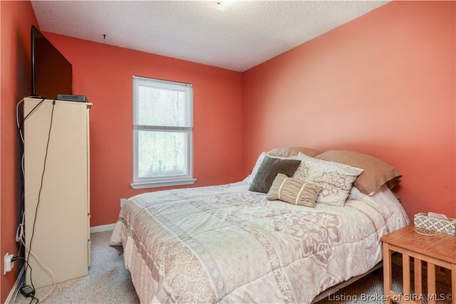 310 Janie Lane, New Albany, IN 47150