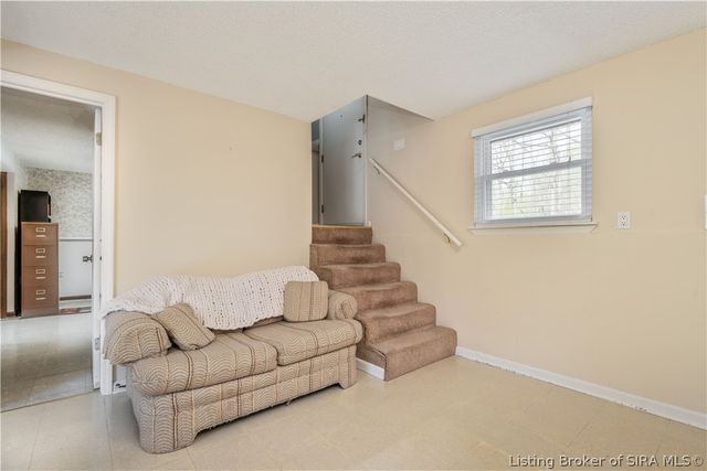 310 Janie Lane, New Albany, IN 47150